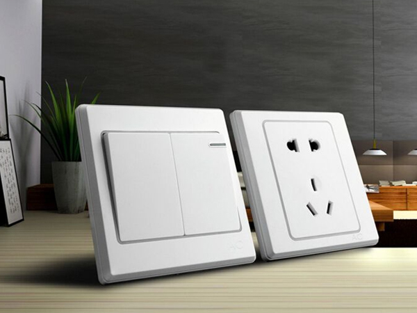 開關(guān)插座