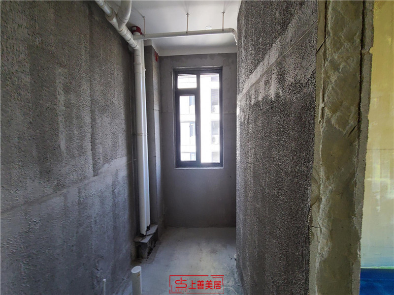 融創(chuàng)214平