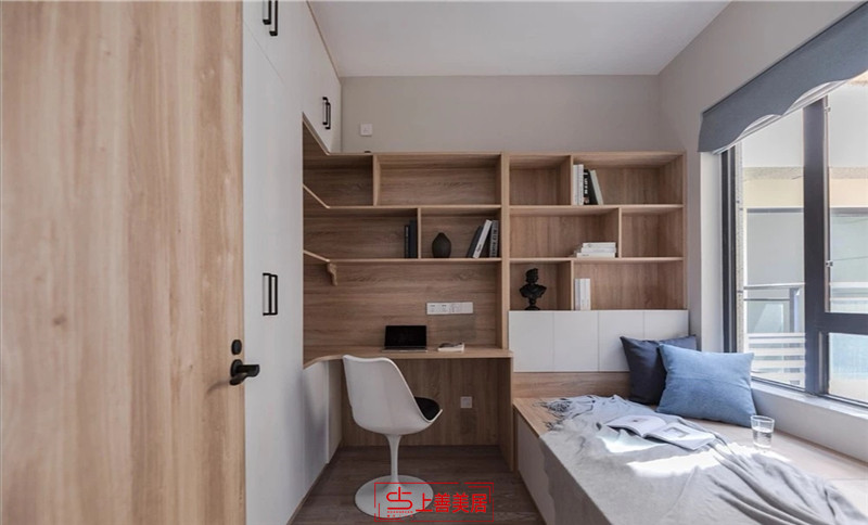 保利拉菲/113㎡現(xiàn)代簡約