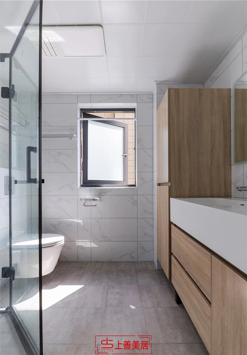 保利拉菲/113㎡現(xiàn)代簡約